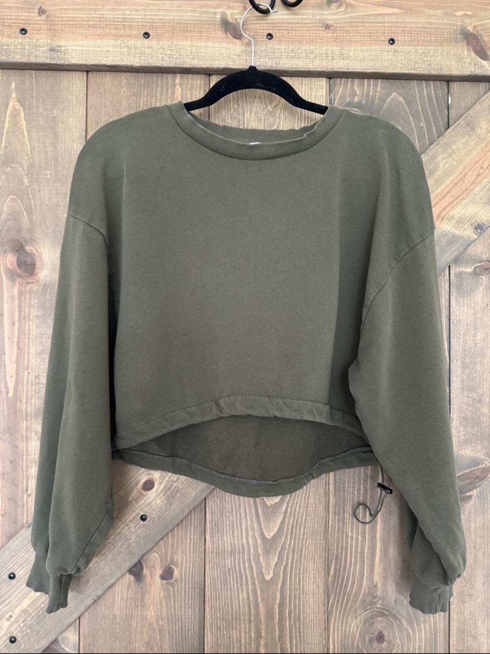 Zara Womens Olive Cropped Sweatshirt - Casual Pullover Size Small